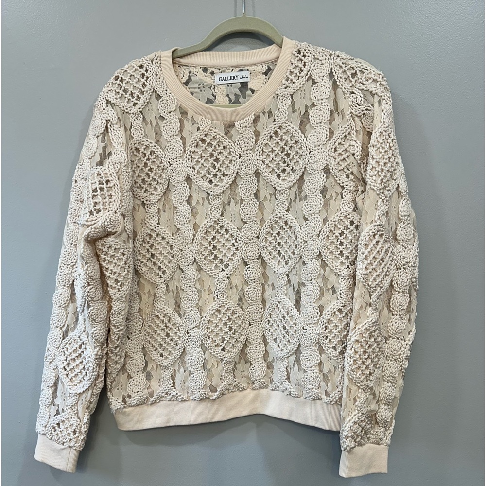 Gallery Women’s Beige Sweater Size L
